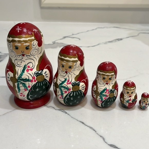 Russian nesting doll πͺ, Santa π§π»βπ - Picture 2 of 3